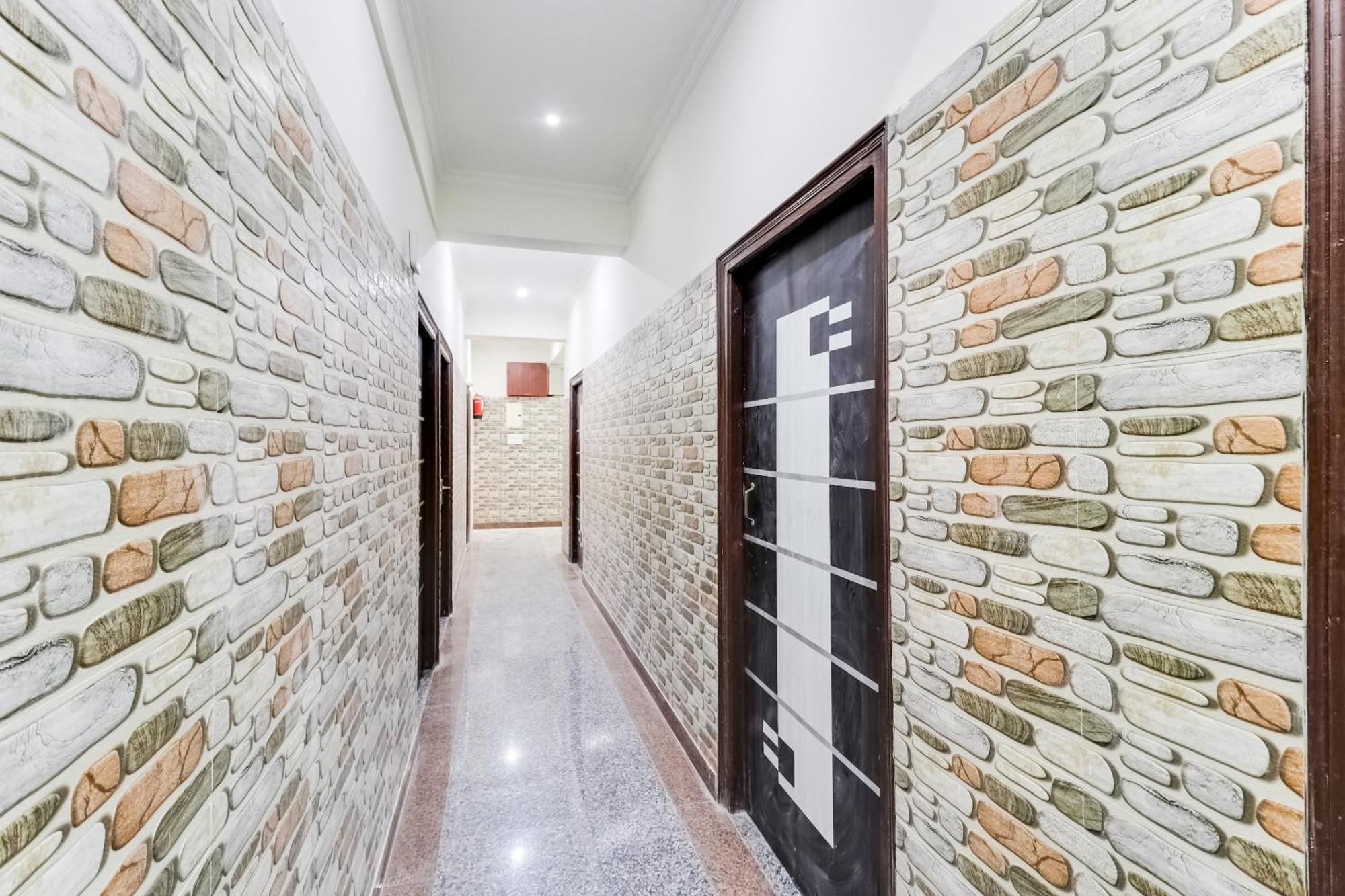 Super Hotel O Rs Inn Gorakhpur Zewnętrze zdjęcie